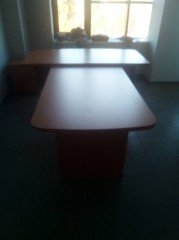 Стол для офиса с приставкой для переговоров